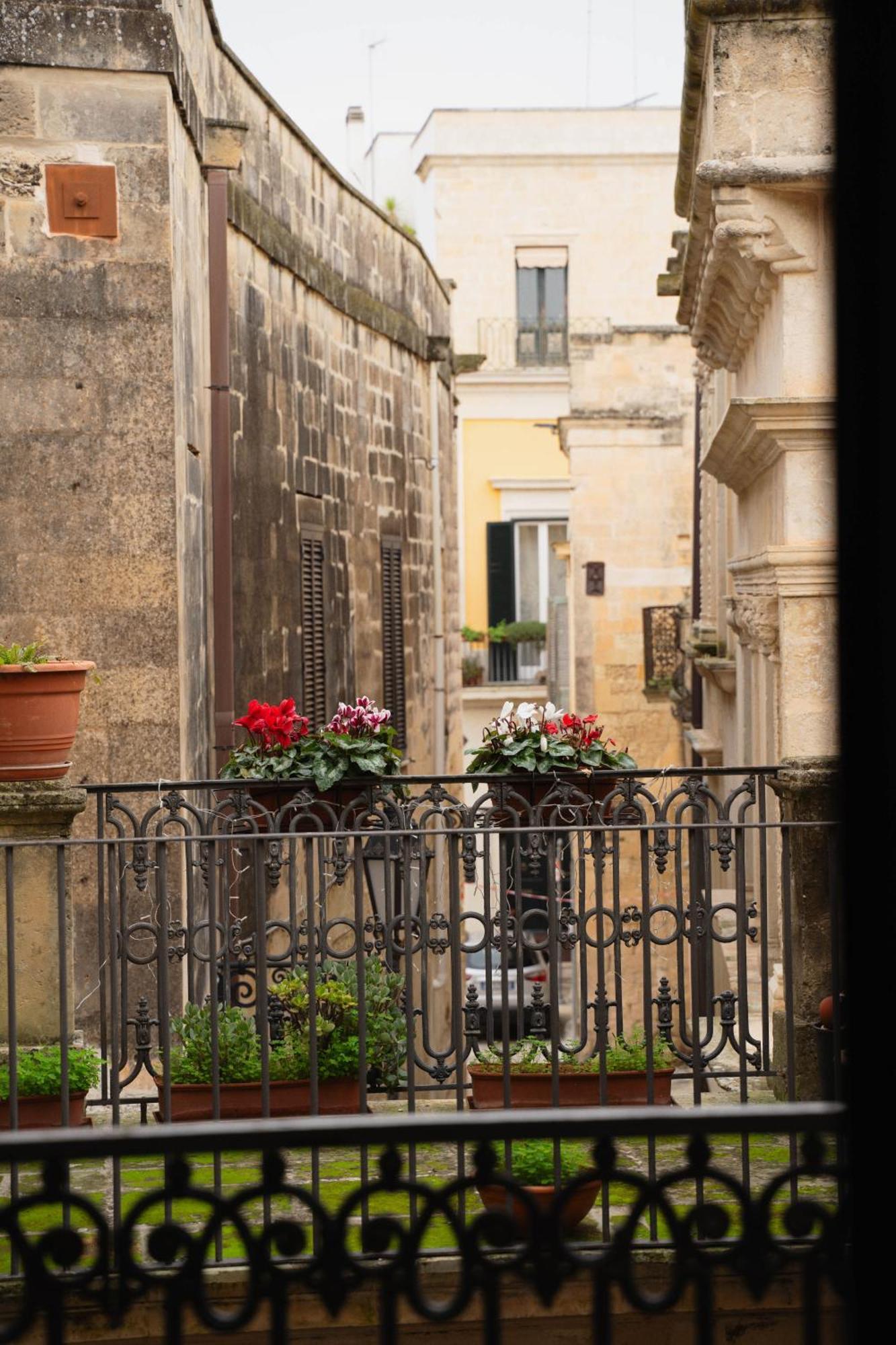 Victoria Apt - Historical Centre Lecce Eksteriør bilde
